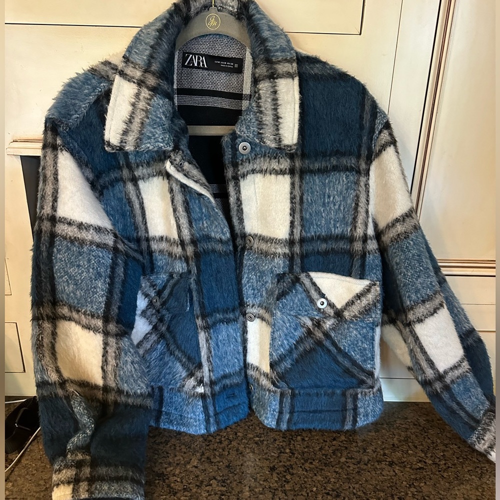 Like new Zara shacket sz M flannel